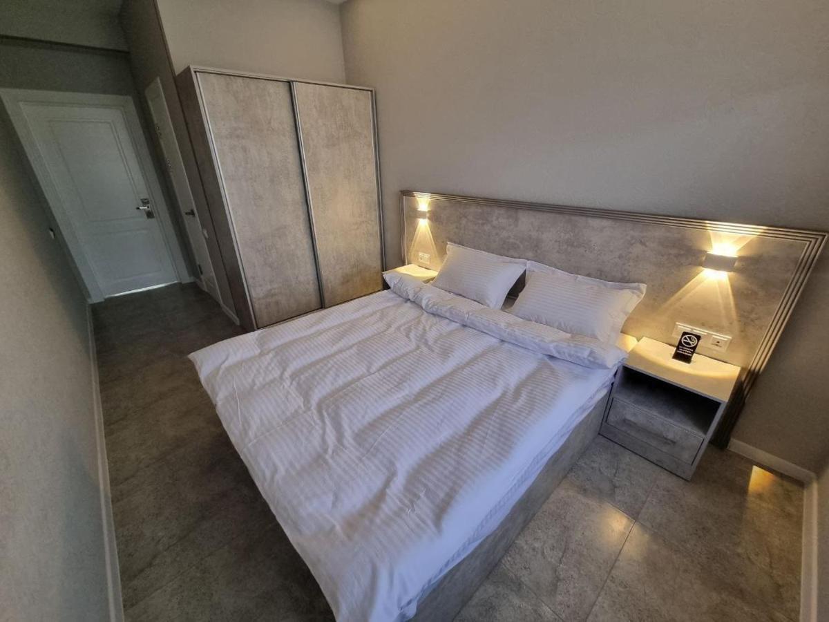 Revel Hotel Tashkent Esterno foto