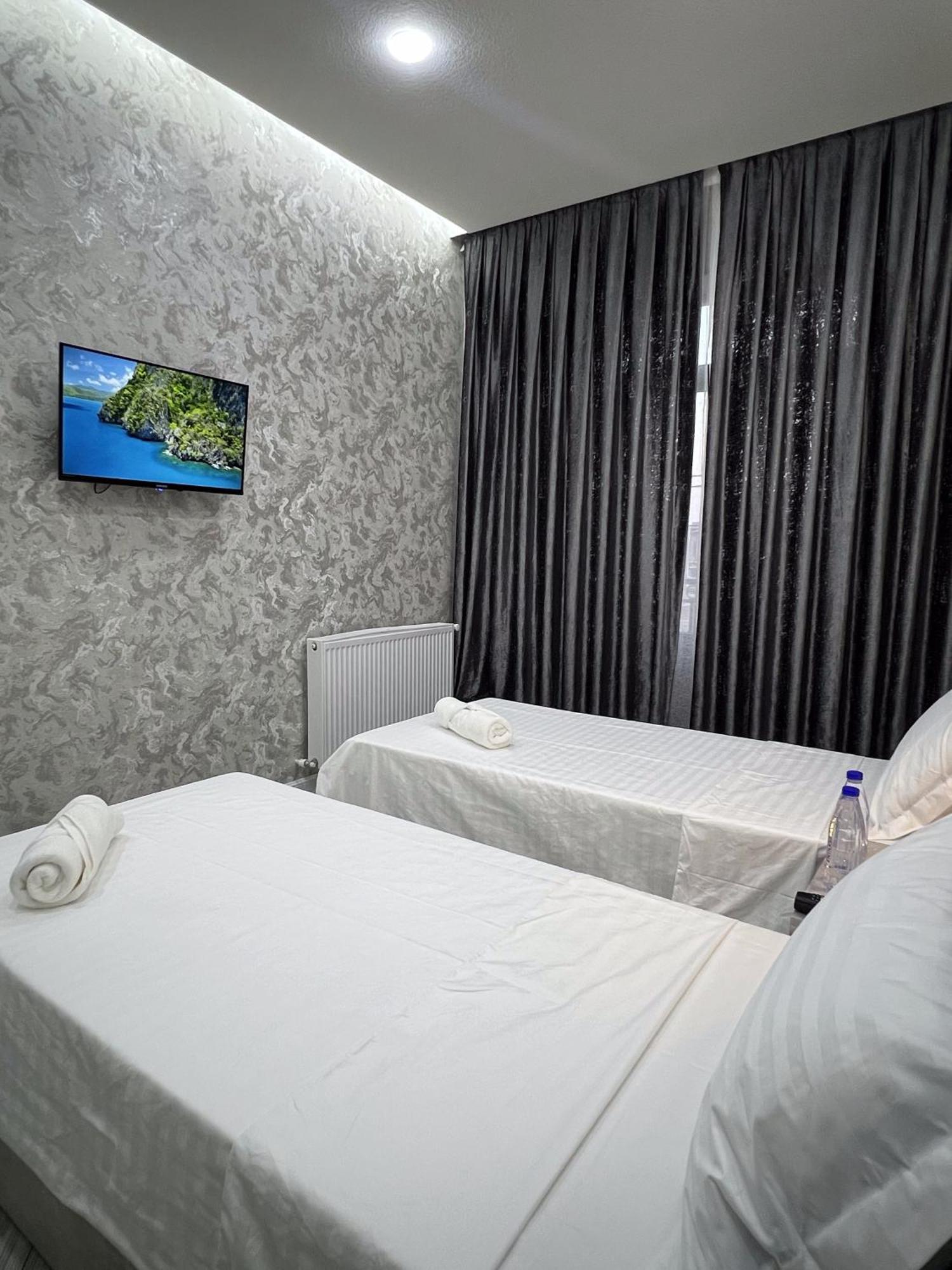 Revel Hotel Tashkent Esterno foto