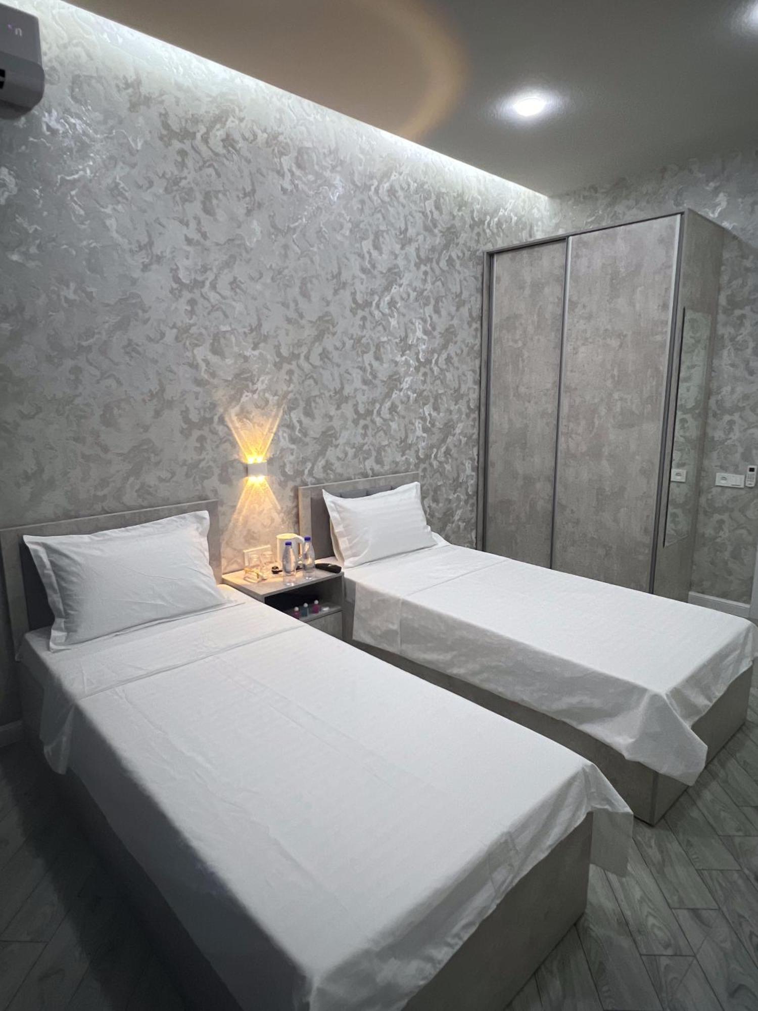 Revel Hotel Tashkent Esterno foto