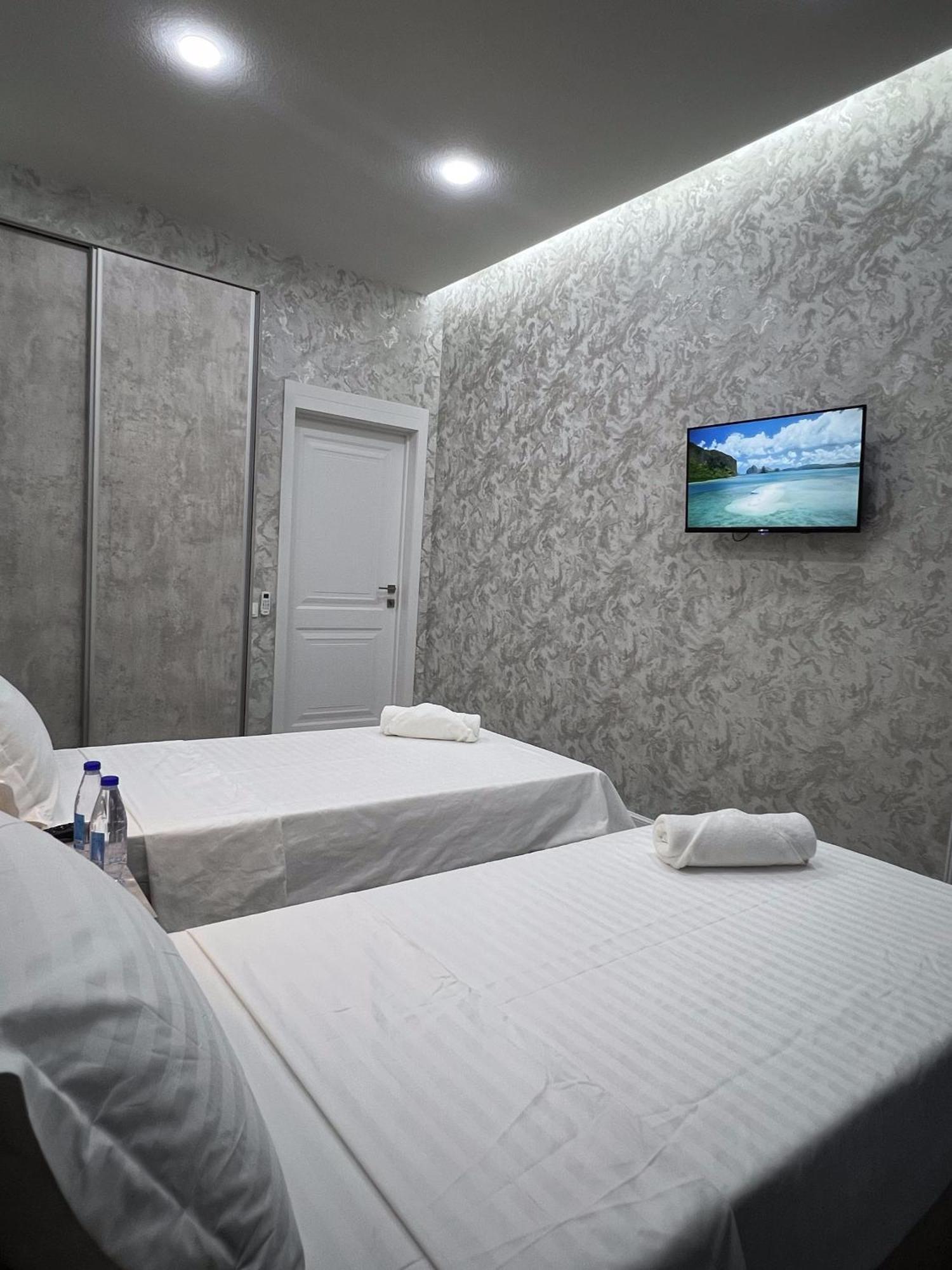Revel Hotel Tashkent Esterno foto
