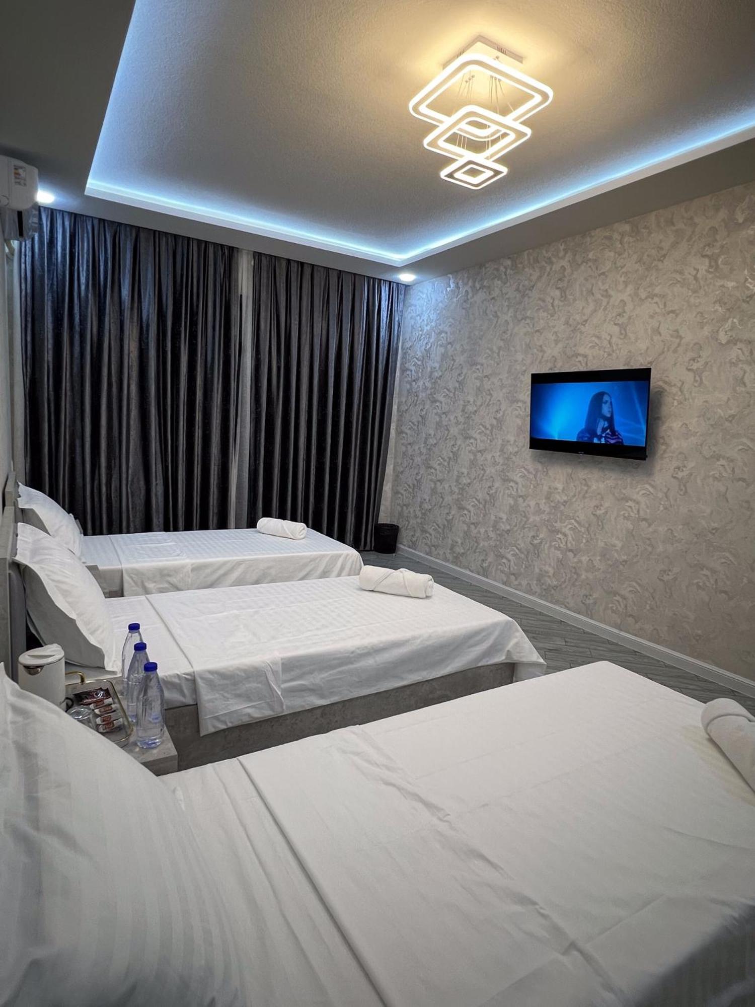 Revel Hotel Tashkent Esterno foto