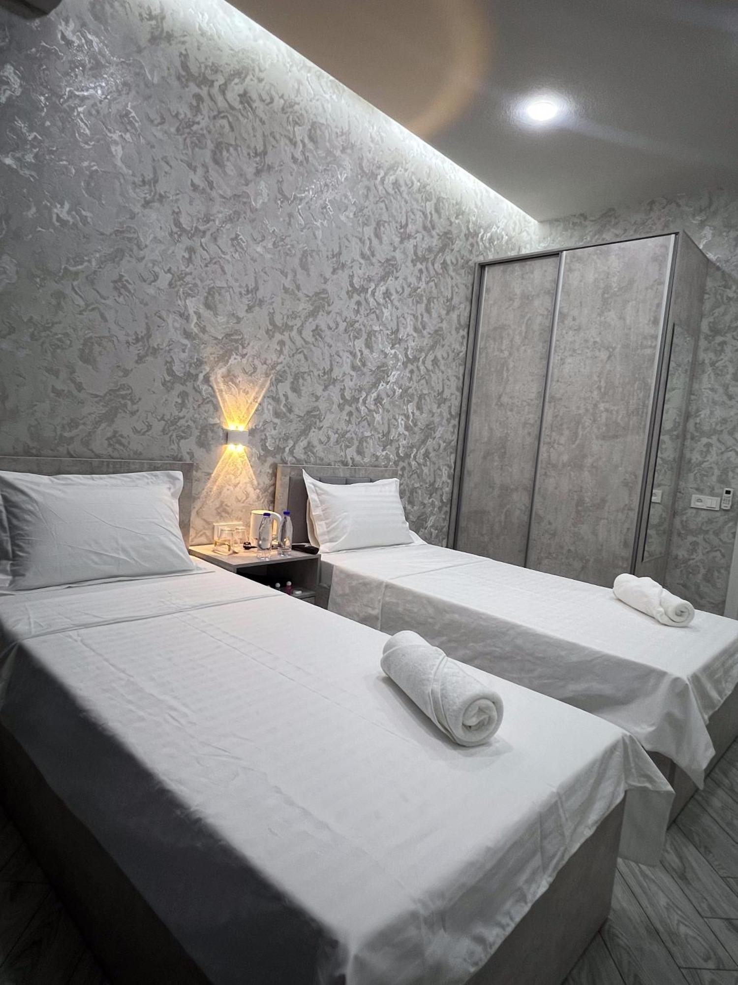 Revel Hotel Tashkent Esterno foto