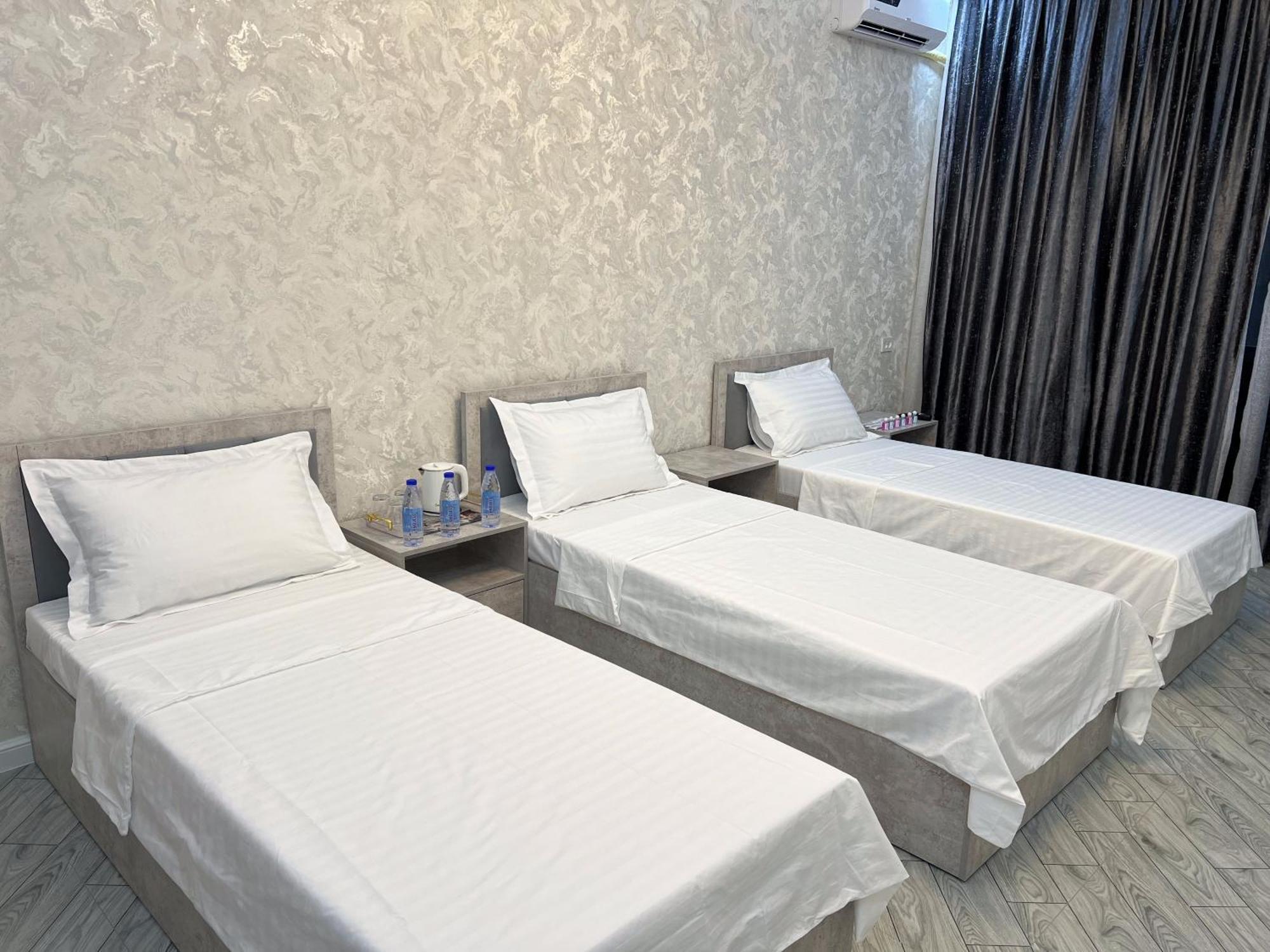 Revel Hotel Tashkent Esterno foto